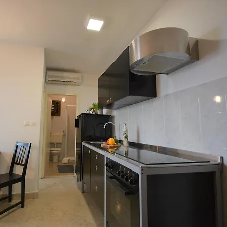 House Bucic