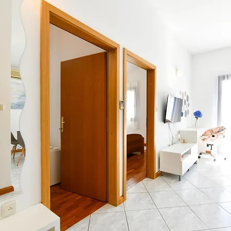 Apartment Near The Beach, With Terraces And Seaview At House B. *