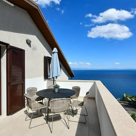 Near The Beach, With Terraces And Seaview At House B. * Moscenicka Draga